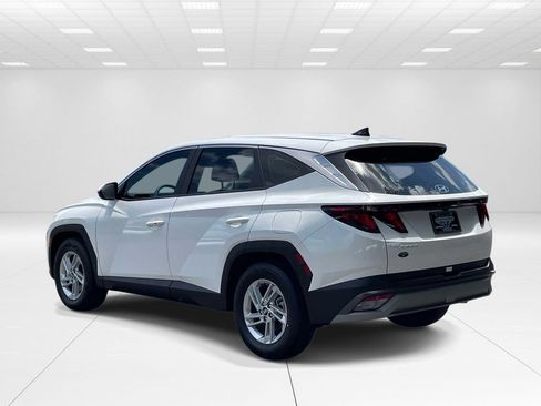 Certified 2026 Hyundai Tucson SE FWD image 4