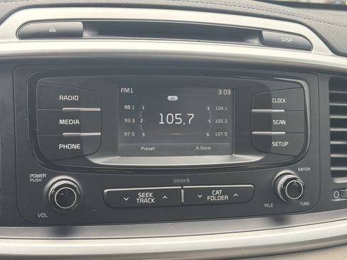 Used 2016 Kia Sorento LX AWD/4WD image 12