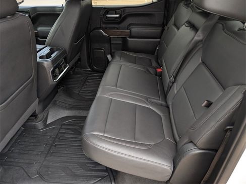 Used 2021 GMC Sierra 1500 SLT image 30