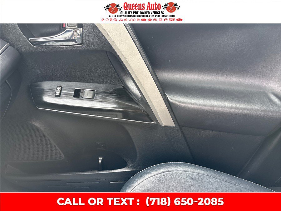 Used 2017 Toyota RAV4 Limited AWD/4WD image 26