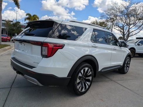 Certified 2026 Ford Explorer Platinum w/ LUX Leather Package image 4