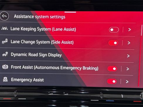 Used 2025 Volkswagen Atlas Cross Sport SEL R-Line image 30