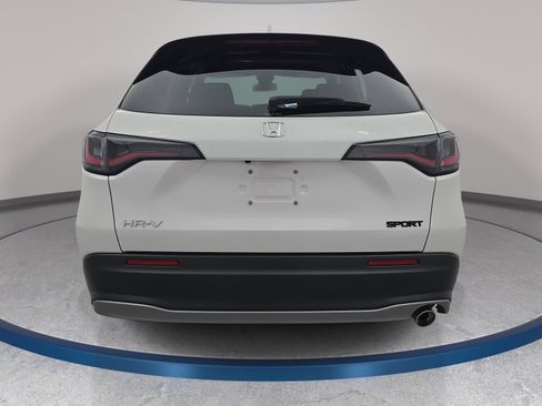 Used 2025 Honda HR-V Sport image 6