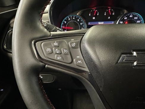 Used 2023 Chevrolet Equinox RS w/ RS Leather Package image 8