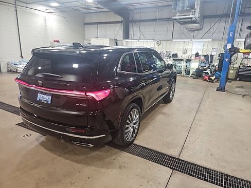 Certified 2025 Buick Enclave Avenir w/ Super Cruise Package image 7