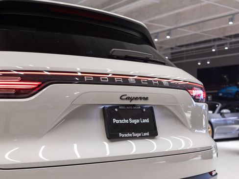 Certified 2023 Porsche Cayenne image 32