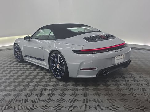 Used 2026 Porsche 911 Carrera RWD image 3