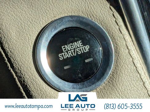 Used 2015 Cadillac Escalade Premium image 33