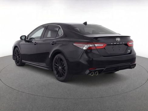 Used 2024 Toyota Camry XSE w/ Navigation Package FWD image 3