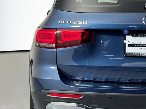 Used 2022 Mercedes-Benz GLB 250 image 15