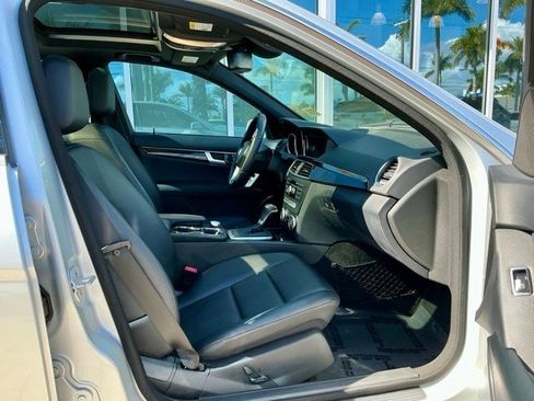 Used 2014 Mercedes-Benz C 350 Sport image 16
