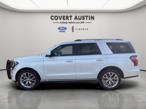 Used 2019 Ford Expedition Limited w/ Equipment Group 302A RWD image 2