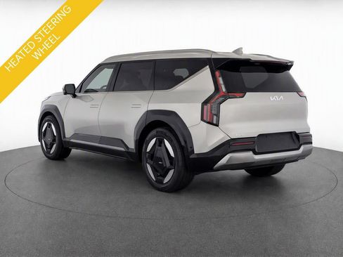 Certified 2024 Kia EV9 Land AWD/4WD image 4