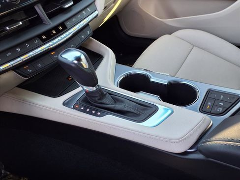 Used 2025 Cadillac CT4 Premium Luxury image 10