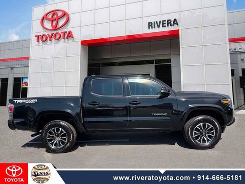 Used 2023 Toyota Tacoma TRD Sport image 4