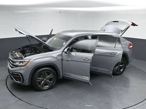 Used 2021 Volkswagen Atlas Cross Sport SE w/ Panoramic Sunroof Package AWD/4WD image 52