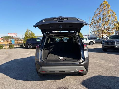 Certified 2023 Nissan Rogue SV w/ SV Premium B Package image 5