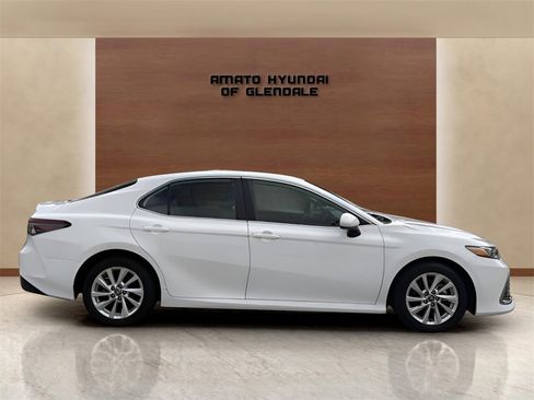 Used 2024 Toyota Camry LE image 5