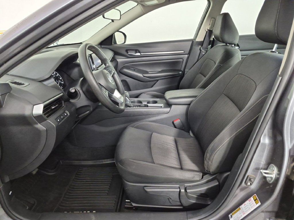 Used 2022 Nissan Altima 2.5 S FWD image 16