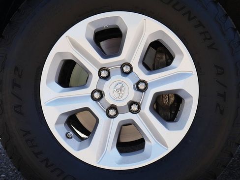 Used 2020 Toyota 4Runner SR5 Premium w/ Moonroof Package AWD/4WD image 68