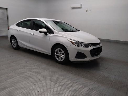 Used 2019 Chevrolet Cruze LS image 13