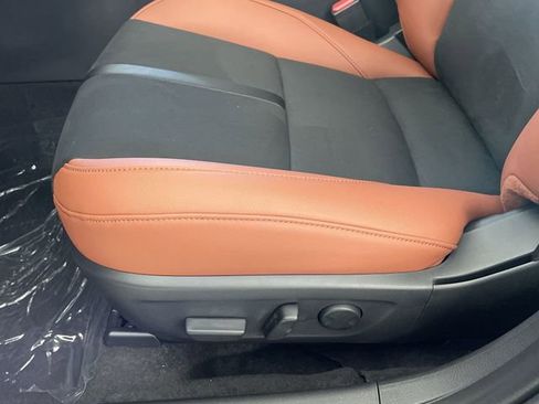 Certified 2025 MAZDA MAZDA3 Carbon image 20