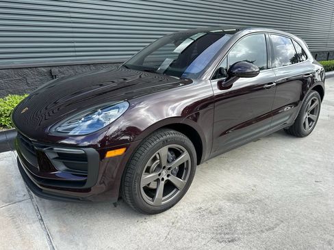 Certified 2026 Porsche Macan AWD/4WD image 7