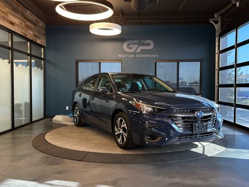 Used 2025 Subaru Legacy Premium AWD/4WD image 1