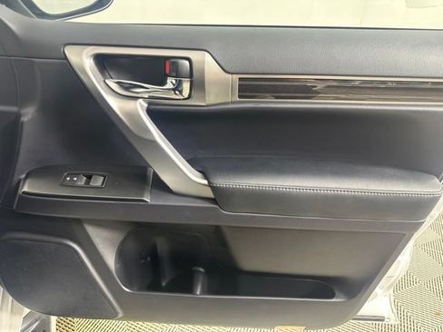 Used 2023 Lexus GX 460 Premium w/ Premium Package AWD/4WD image 28