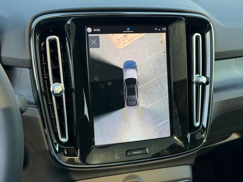 Certified 2023 Volvo C40 P8 Recharge Plus AWD/4WD image 33