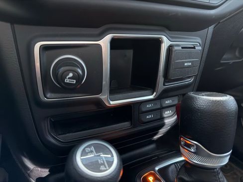 Used 2023 Jeep Gladiator Sport w/ Trailer Tow Package image 19