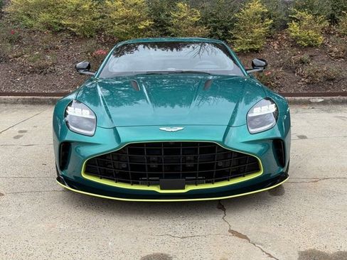 New 2025 Aston Martin V8 Vantage Coupe image 7