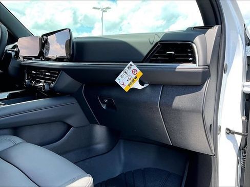 New 2026 Chevrolet Tahoe LT w/ Comfort Package AWD/4WD image 27