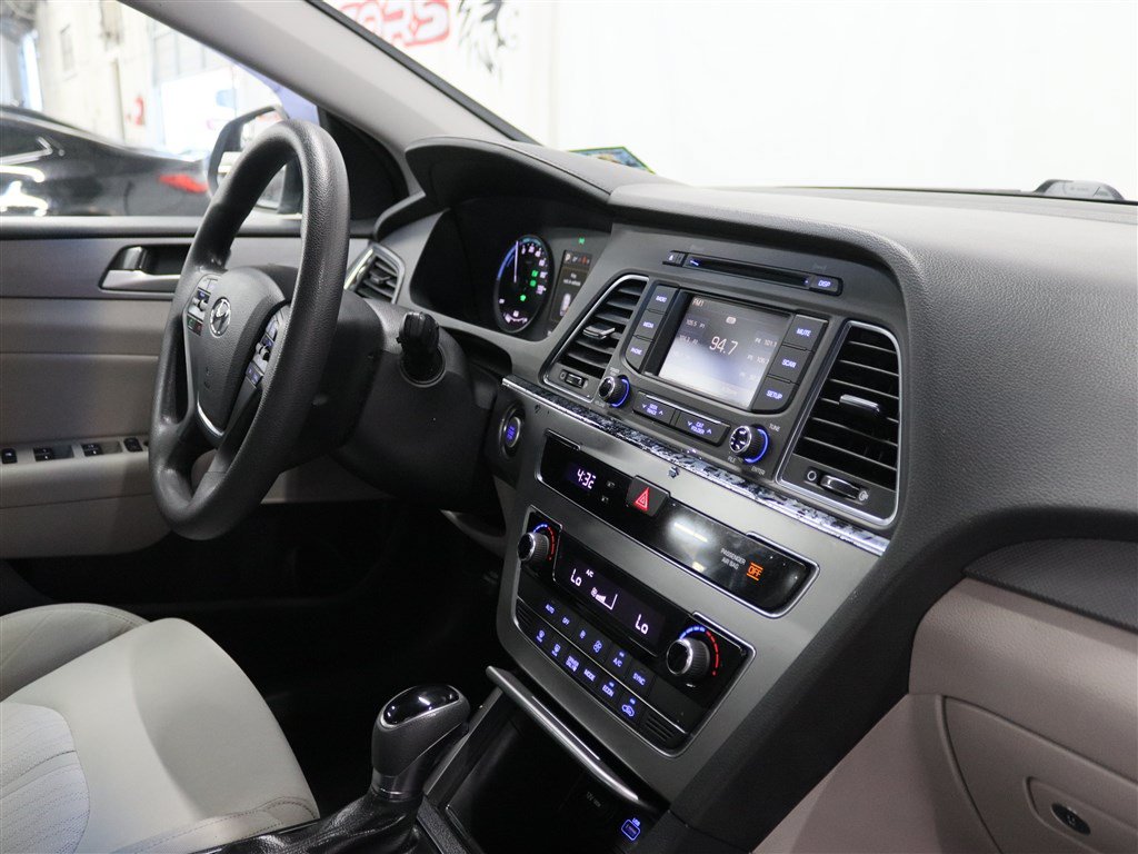 Used 2016 Hyundai Sonata SE FWD image 27
