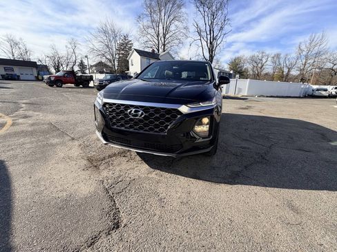 Used 2020 Hyundai Santa Fe SE w/ Cargo Package AWD/4WD image 2