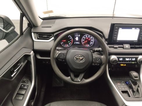 Used 2021 Toyota RAV4 XLE AWD/4WD image 22