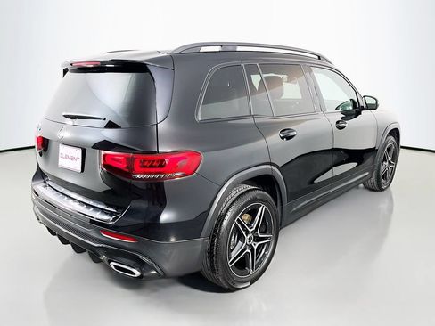 Used 2022 Mercedes-Benz GLB 250 w/ AMG Line image 7