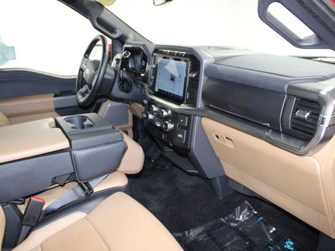 Used 2022 Ford F150 Lariat w/ Equipment Group 501A Mid image 32