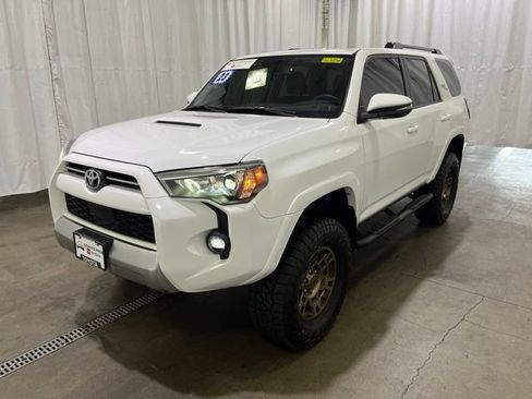 Certified 2023 Toyota 4Runner TRD Off-Road Premium w/ Moonroof Package AWD/4WD image 8