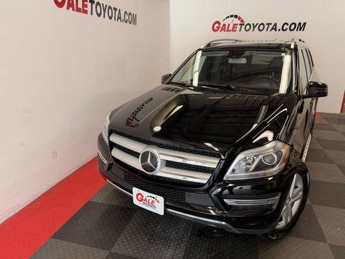 Used 2015 Mercedes-Benz GL 450 4MATIC image 3