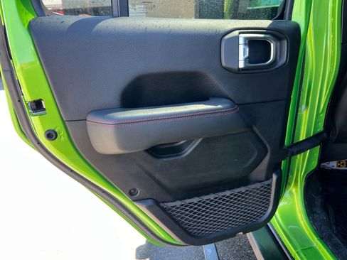 Used 2019 Jeep Wrangler Unlimited Rubicon AWD/4WD image 29