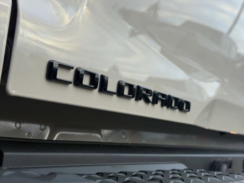 New 2026 Chevrolet Colorado ZR2 w/ ZR2 Bison Edition image 41