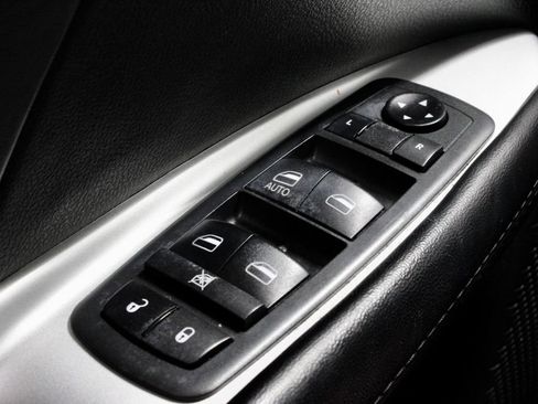 Used 2019 Dodge Journey SE w/ Connectivity Group FWD image 24