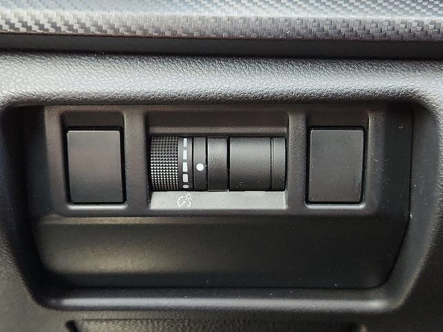 Certified 2025 Subaru Crosstrek 2.0i AWD/4WD image 21