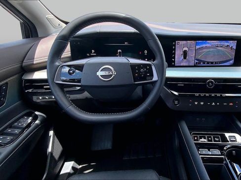 Used 2025 Nissan Murano Platinum w/ Cargo Package AWD/4WD image 6