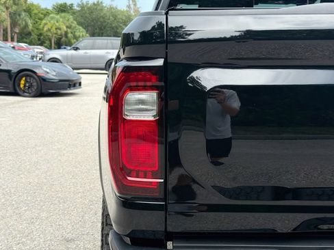 Used 2025 GMC Canyon Denali AWD/4WD image 10