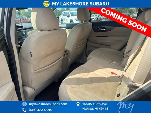 Used 2016 Nissan Rogue SV w/ SV Moonroof Package AWD/4WD image 11