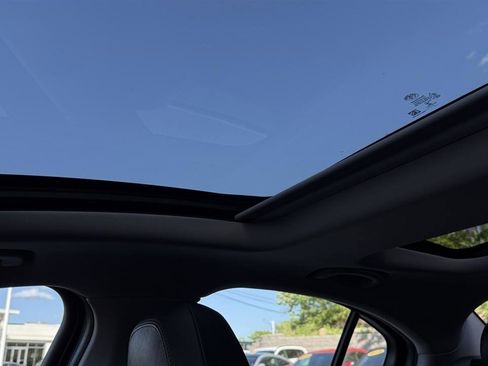 Used 2018 Alfa Romeo Giulia Ti Sport w/ Quick Order Package 22S Sport AWD/4WD image 58