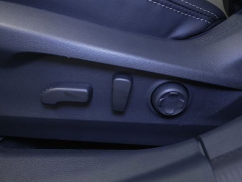 Used 2025 Subaru Outback Limited image 25