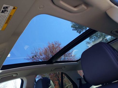 Used 2023 Mercedes-Benz GLE 450 4MATIC image 28